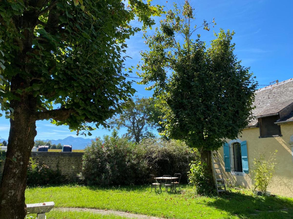 Chambre D'Hote 1787 : Les Terrasses Des Pyrenees Laloubere Exterior foto